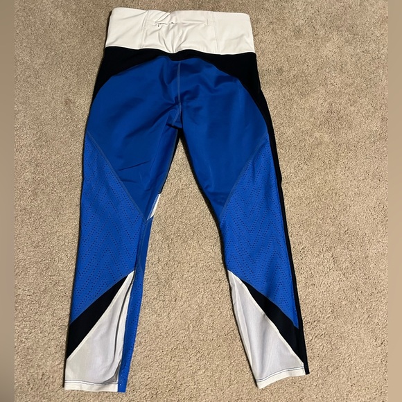 ATHLETA leggings - Picture 2 of 3